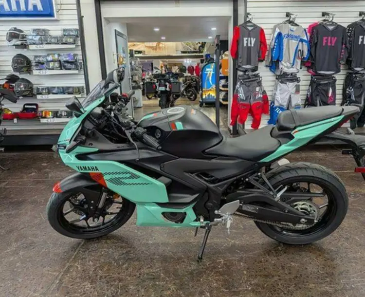 New | in-Stock YAMAHA YZF-R3 2 Roll Mills New York US | GLOBAL TRADE LLC #1389083