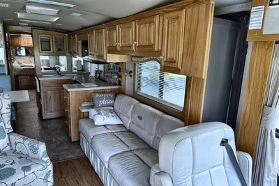 Used 2002 AIRSTREAM LAND YACHT XL396 Campers, Caravans, Motorhomes Kentucky US | Proxy Equipment #1385122