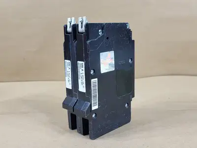 NEW SQUARE D EDB26100