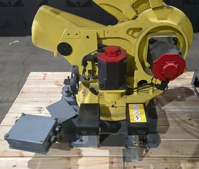 Used 2014 FANUC R2000IB/210F+R30IA Robots Michigan US | iGAM Industrial Marketplace #1293840