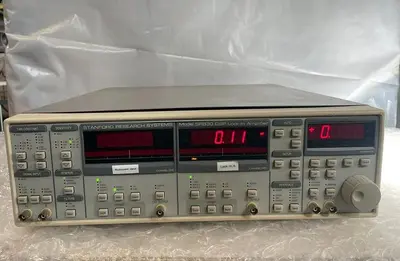 STANFORD RESEARCH INSTRUMENTS SR830 DSP LOCK-IN AMPLIFIER