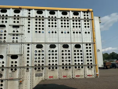 Used 2007 MERRITT 53' ALUMINUM LIVESTOCK Agricultural Trailers Michigan US | Miedema Asset Management Group #1328961