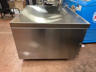 Used Beverage Air Used 36" Beverage-Air WTRCS36HC 2 Drawer Refrigerated Chef Base 115V - WO1 Chef Bases Illinois US | Falcon Restaurant Supply #1375221