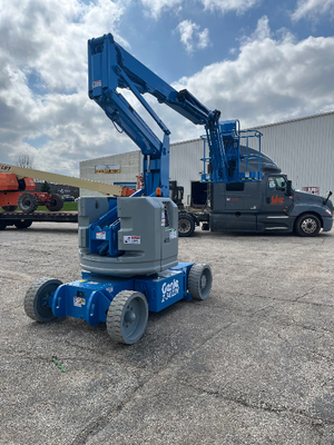 USED 2014 Genie Z-34/22N