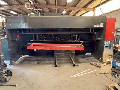 Used 2002 AMADA ESH40-13 Power Squaring Shears (Inch) Texas US | Revelation Machinery #936932