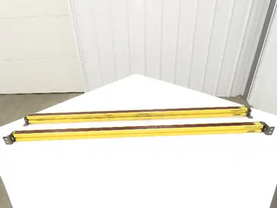 Banner SLSCE30-1200Q8|SLSCR30-1200Q8 Light Curtain Receiver/Transmitter Set 1.2m