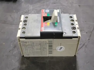 40 Amp, 3 Pole, 480-600Y/347 volts Circuit Breaker