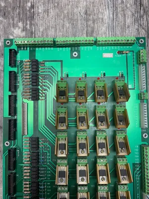 INDUSTRIAL PLC OUTPUT DRIVER PCB Electrical/PLC/Automation | ESS Industrial Equipment Sales (4)