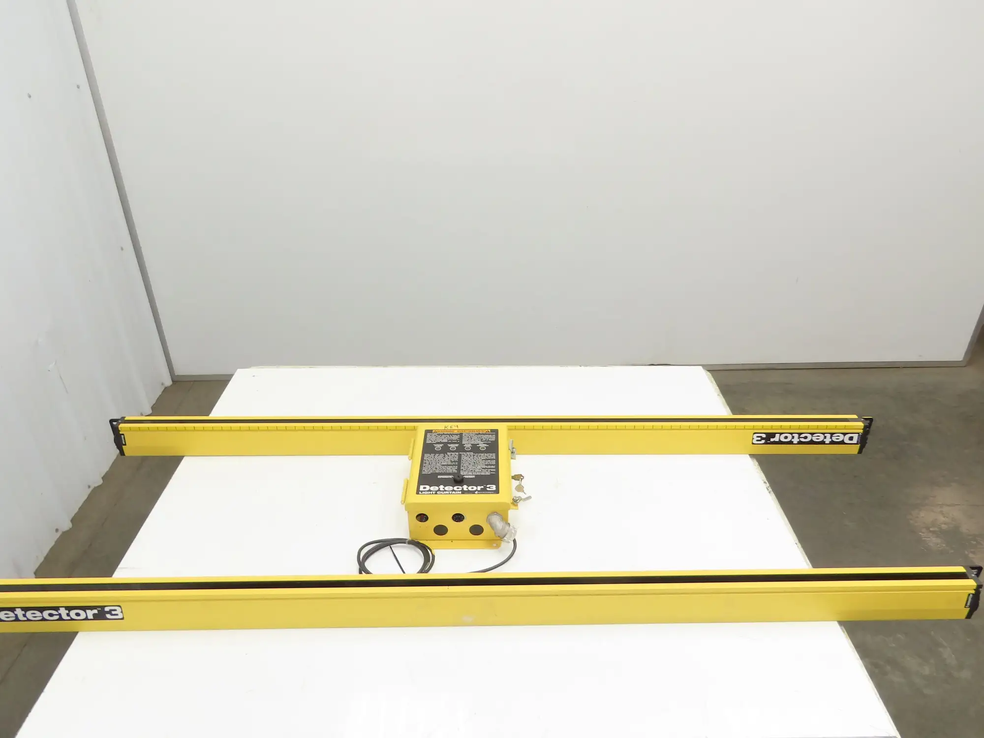 Detector 3 3LC60 Safety Light Curtain Transmitter & Receiver w/Controller 3LC-B