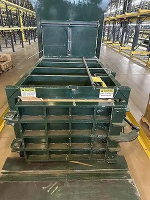 USED 2016 INTERNATIONAL BALER NA-1295-48