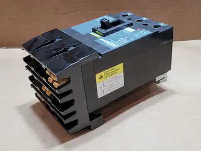 USED SQUARE D QDA32125
