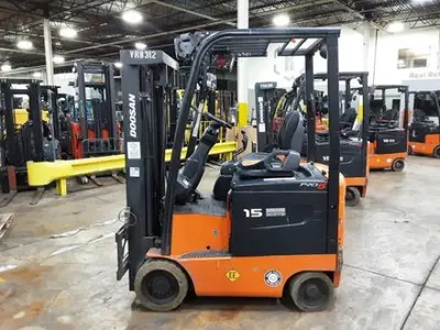 USED 2019 DOOSAN BC15S-5