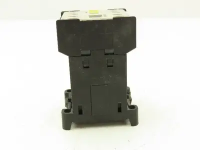 Siemens 3TH2031-0TB4 Contactor 3NO+1NC 600VAC 1.5kW
