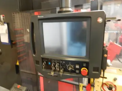 USED AMADA ASTRO 100T X 3220 CNC ROBOT BENDING CELL