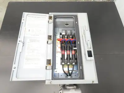 Square D H 362DX Safety Disconnect Switch 60A 600VAC 3Ph Fused