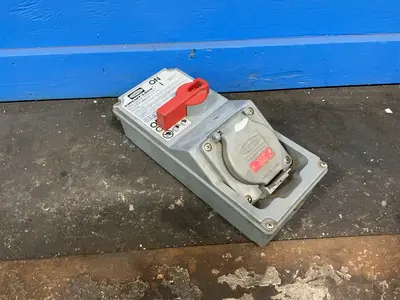 Used HUBBELL HBLMITL Electrical Fittings Ohio US | HGR 24 #1502578