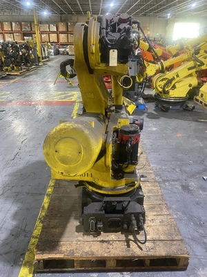 USED FANUC R-2000iA/100P