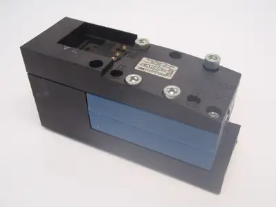 Used Bosch Pneumatic Valve Solenoid Valves Michigan US | Maverick Industrial Sales #1473735