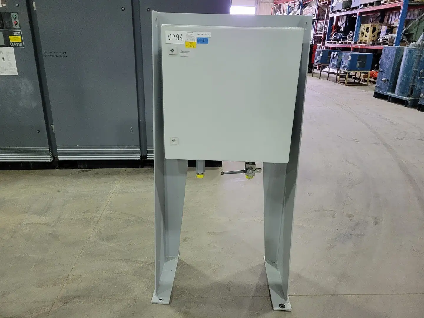 USED REXON 4WE 10 Y33/CG24N9K4
