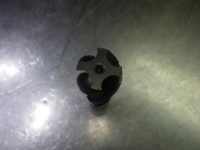 Emuge M22x2.5 4 Flute HSS Machine Tap .566" Shank C0503200.0122 (LOC1401A)
