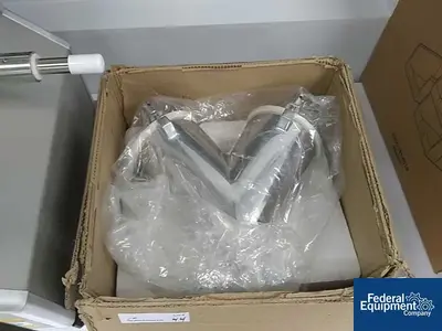 USED GlobePharma 4 Quart GlobePharma MaxiBlend MB-IVV Twin Shell Blender