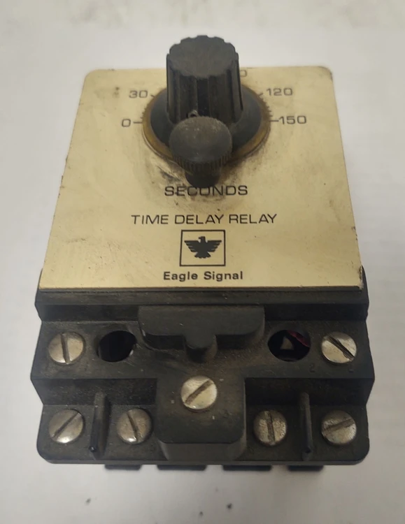 Used Eagle Signal BR16A6 Relays & Switches | Edwards Industrial Repair #979021