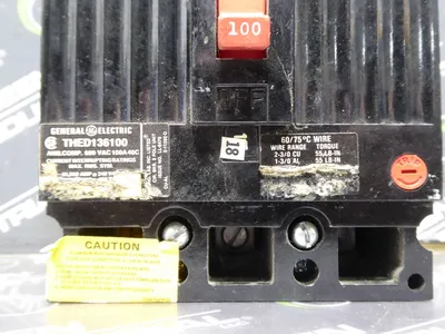General Electric THED136100 Circuit Breaker 100 Amps 600VAC Used