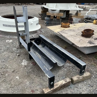 Tank Holder