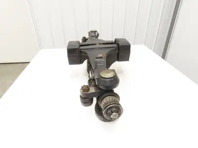 Hyster E60Z-33 Electric Forklift Rear Axle Dual Hydraulic Steering Assembly