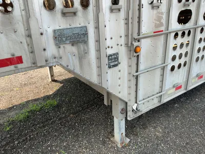 Used 2007 MERRITT 53' ALUMINUM LIVESTOCK Agricultural Trailers Michigan US | Miedema Asset Management Group #1328961