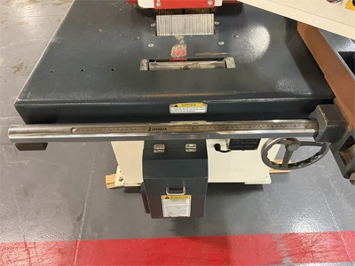 USED 2019 JANGJA SM6355