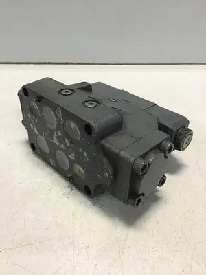 USED VICKERS DG4V-3-6C-M-U-HL7-60-B13