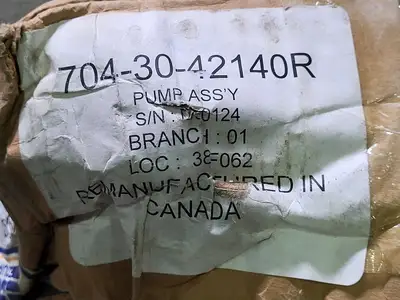 NEW KOMATSU 704-30-42140R