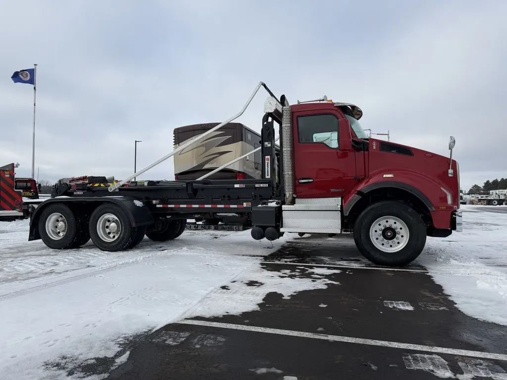 Used 2018 KENWORTH T880 SWAPLOADER Hooklifts & Roll-Offs Minnesota US | Carco Truck & Equipment #1514019