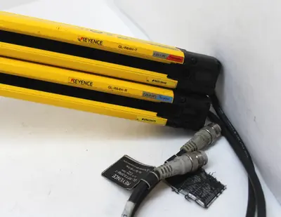 USED KEYENCE GL-R64H