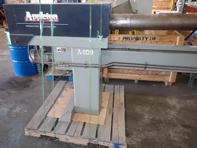 USED 2002 APPLETON A400