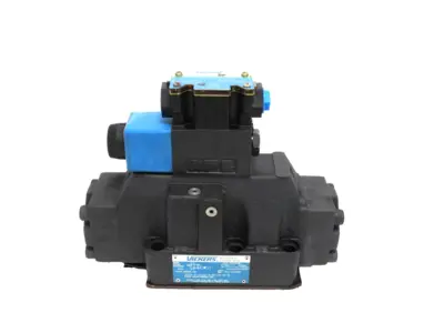NEW VICKERS 02-325861 DIRECTIONAL VALVE DG4V3S2AMFWB560 DG5V8S2AKMFWB10