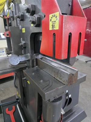 Used 1900 EDWARDS JAWS IV Ironworkers Illinois US | Revelation Machinery #1394753