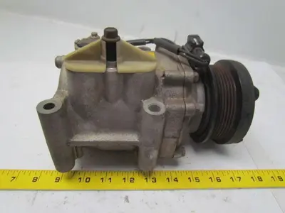 Ford X54H-19D629-AD RFX54H-190647-AB A/C compressor w/cluch