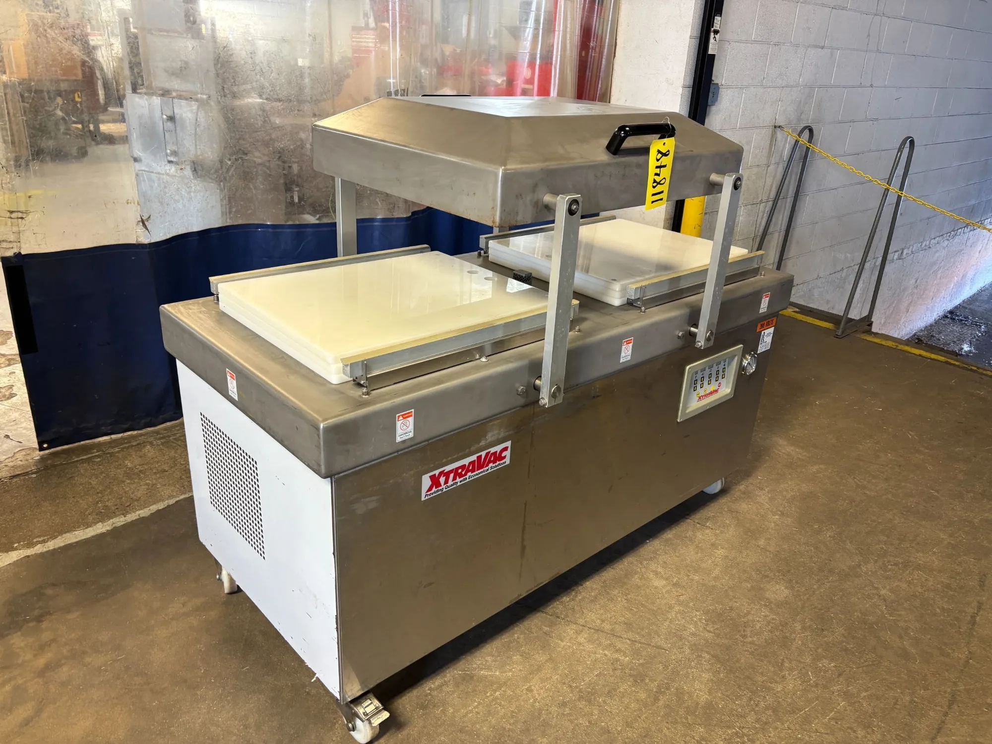 Used XTRAVAC 640 Vacuum Chambers Illinois US | M&M Equipment Corp. #1187359