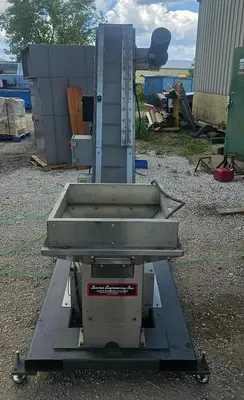 USED 2012 SERVICE ENGINEERING CO. FEED CONVEYOR