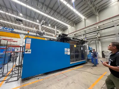 2021 LS MTRON THE ONE 2300 Injection Molding Horizontal/Vertical | Machinery Network (2)