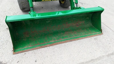 USED JOHN DEERE 4044M