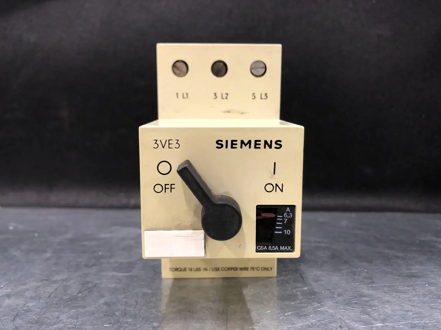 USED SIEMENS 3VE3000-2LA00