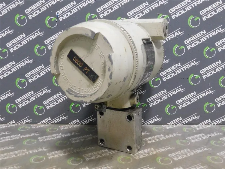 Used HONEYWELL STG140-E1G-00000-MB, F1C3-2113 Pressure Transmitters | Green Industrial #682842
