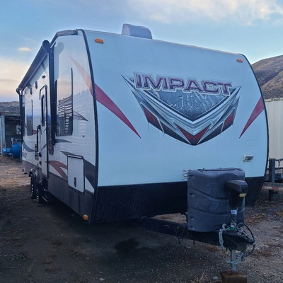 USED 2015 KEYSTONE RV IMPACT 260 TOY HAULER