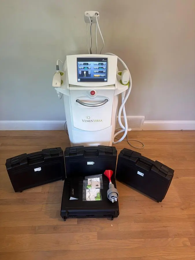Used 2017 VENUS CONCEPTS VERSA W/ 6 HAND PIECES, VIVA, DIAMOND, OCTIPOLAR, HAIR REMOVAL, SKIN REJUVENATION Lasers / Laser Systems Minnesota US | Midwest Medical #1467836