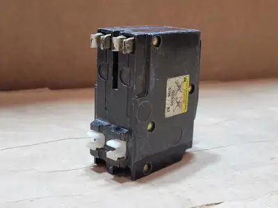 USED SQUARE D QO2100