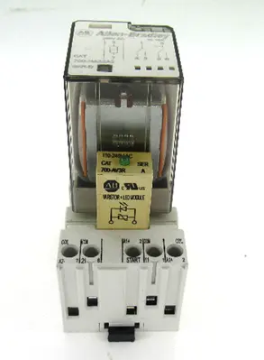 USED ALLEN BRADLEY 700-HA32A2 / 700-HN204