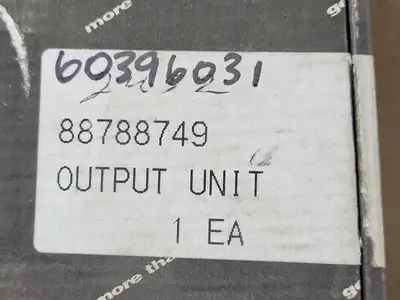 NEW OMRON CQM1-ID213